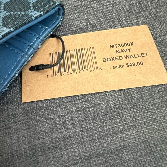 NWT STEVE MADDEN FOLDOVER WALLET CASE ORGANIZER WITH BOX - Picture 5 of 7